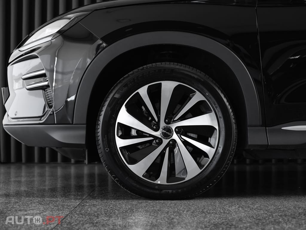 BYD Seal U 87 kWh Design