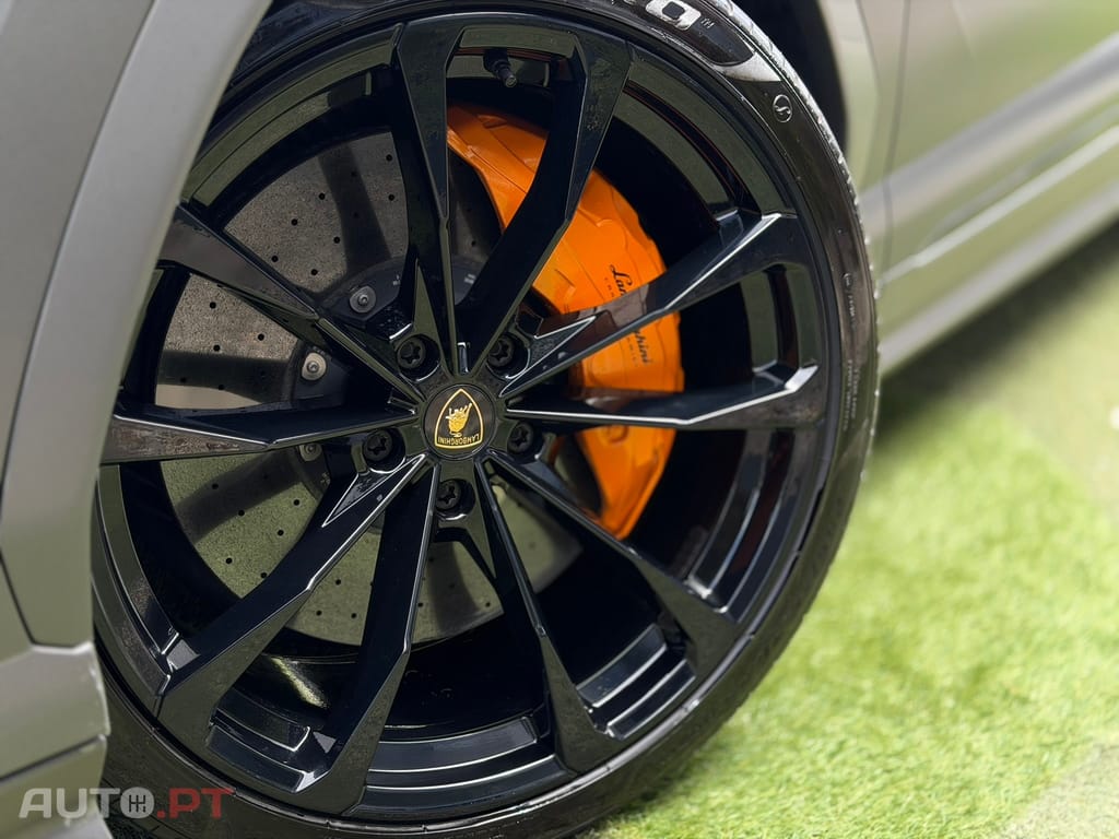 Lamborghini Urus 4.0 V8