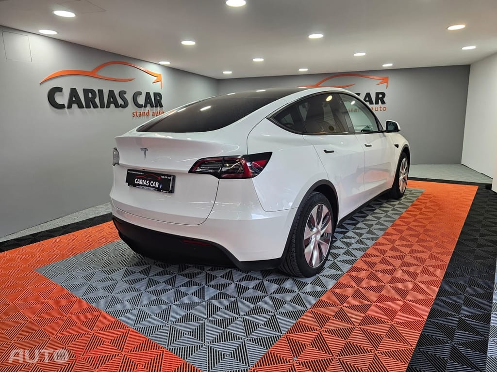 Tesla Model Y Tração Traseira