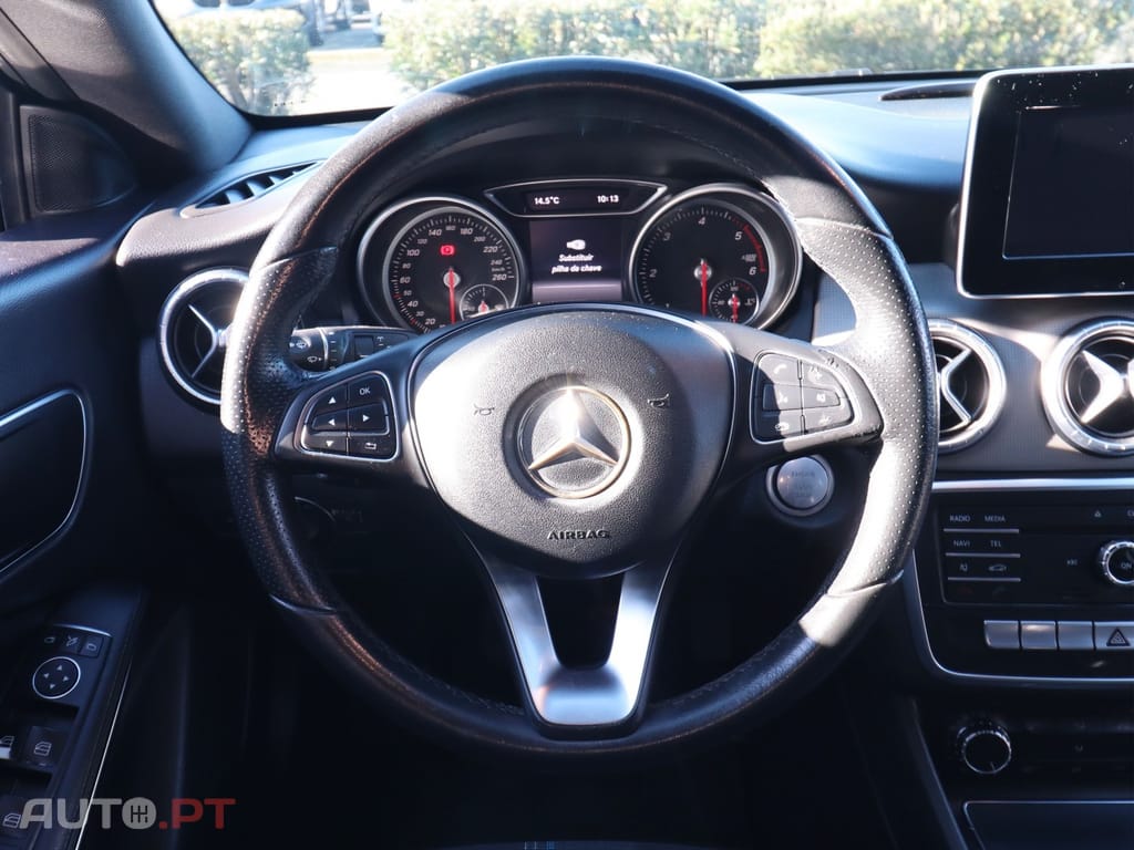 Mercedes-Benz CLA 180 d Shooting Brake