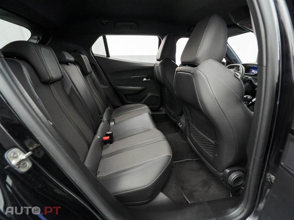 Peugeot 2008 1.2 PureTech GT