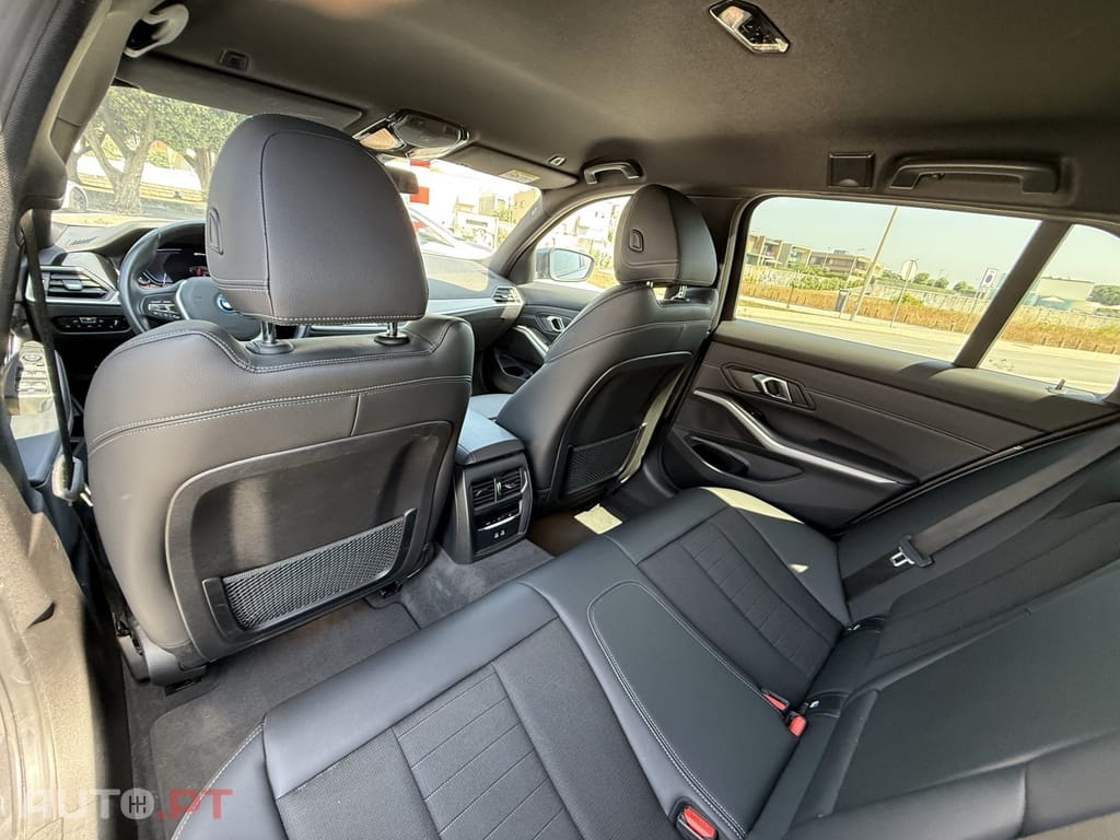 BMW 320 e Touring Line Sport Auto