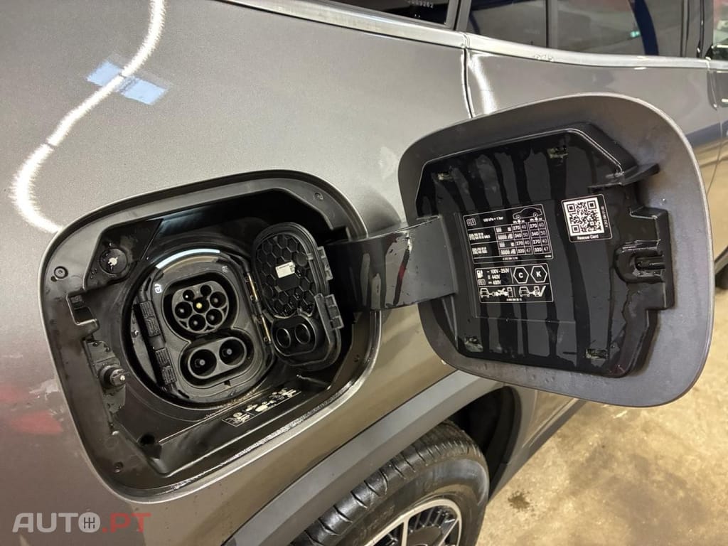 Mercedes-Benz EQA 250 AMG Line