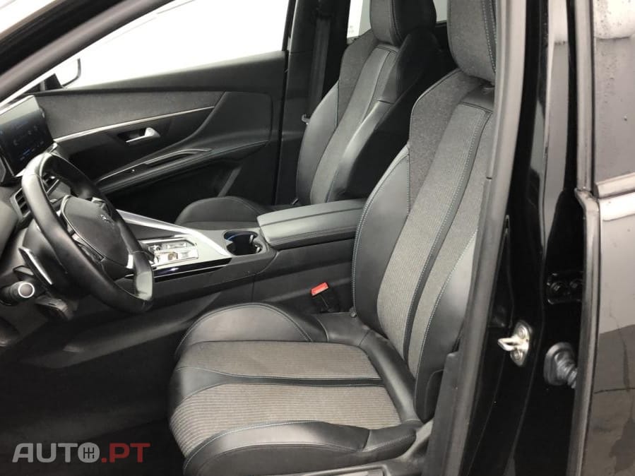 Peugeot 5008 1.5 BlueHDi Allure Pack EAT8