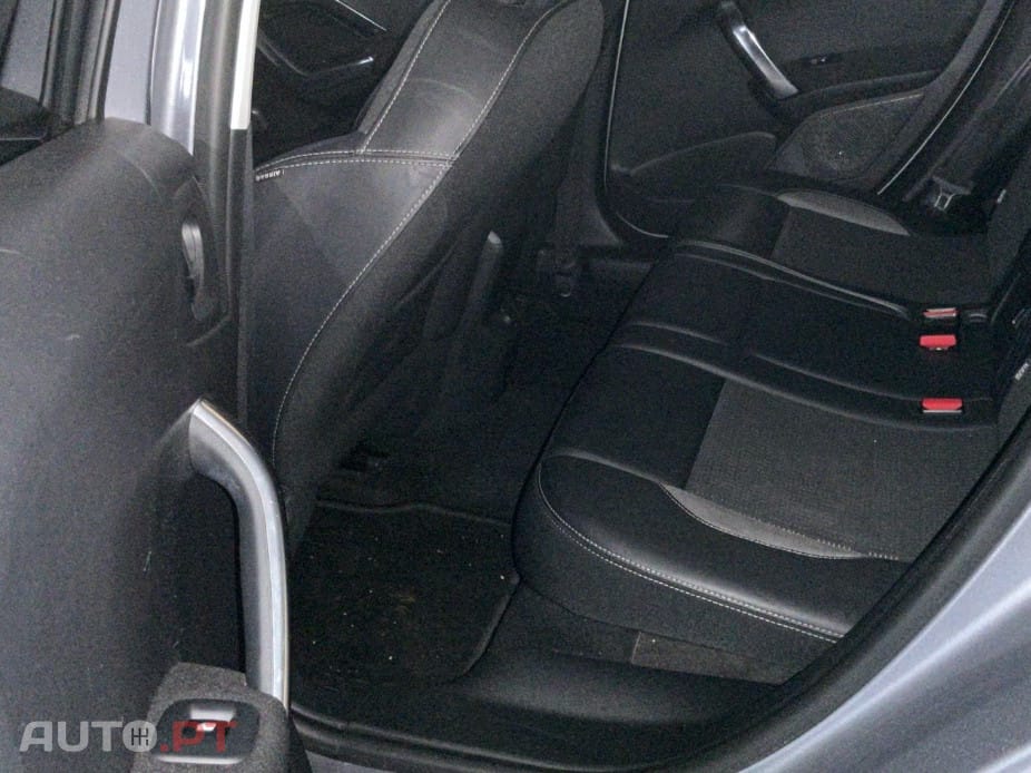 Peugeot 2008 1.2 PureTech Allure