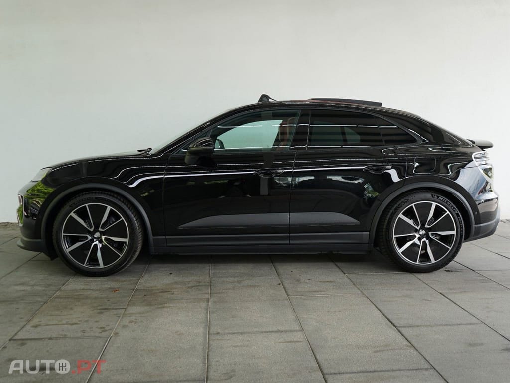 Porsche Macan Bose