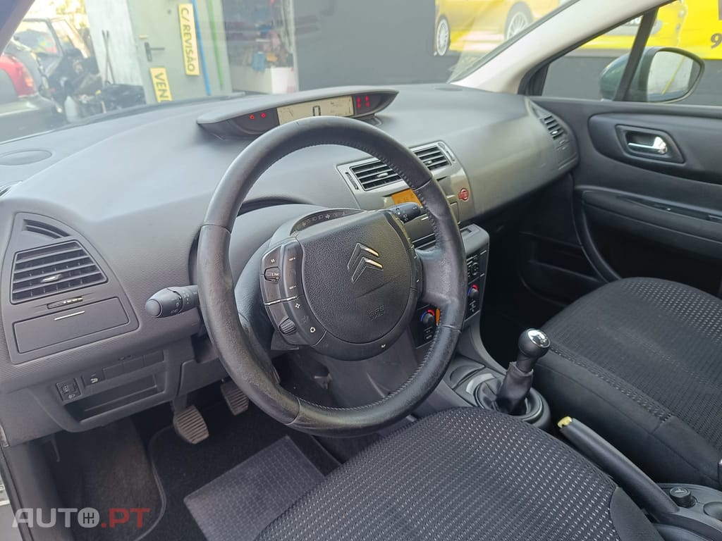 Citroen C4 1.4 16V SX RFM