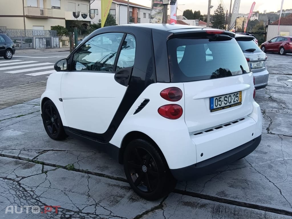 Smart ForTwo Outro