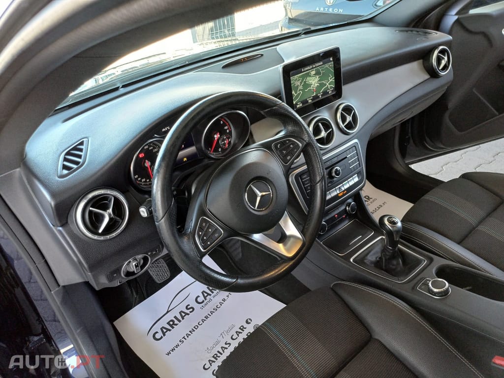 Mercedes-Benz CLA 180 d Urban