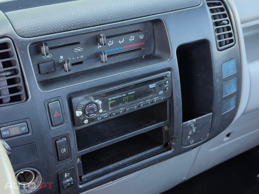 Toyota Dyna 3.0 D4D BASCULA