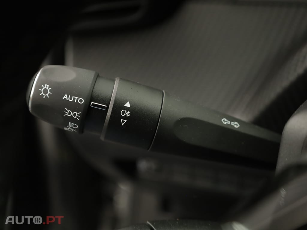 Peugeot E-2008 e-2008 50 kWh Allure