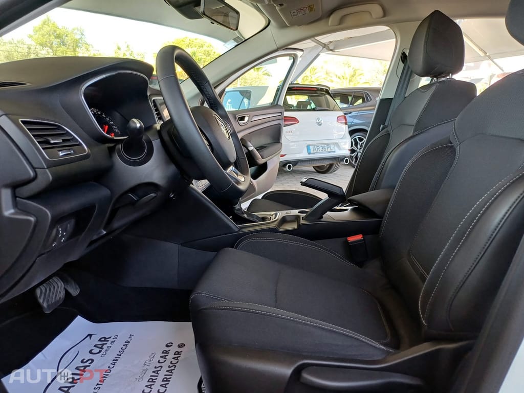 Renault Mégane 1.5 Blue dCi Intens EDC