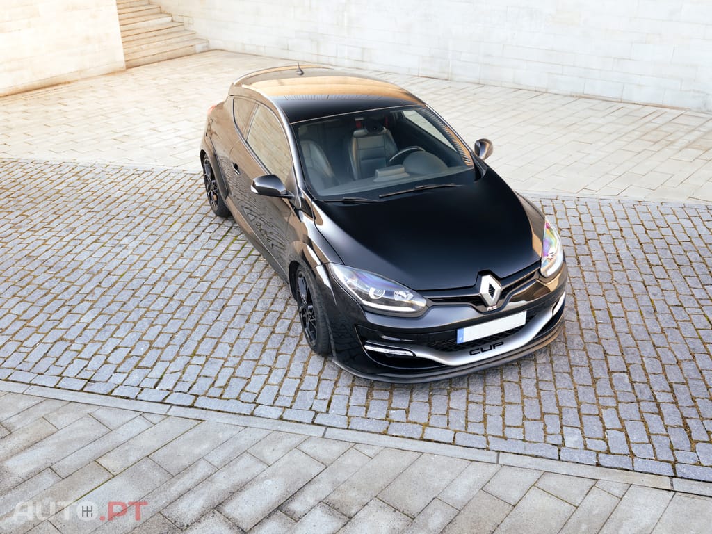 Renault Mégane Coupe RS 265CV - Chassi CUP & BOSE SOUND & PACK LUXE