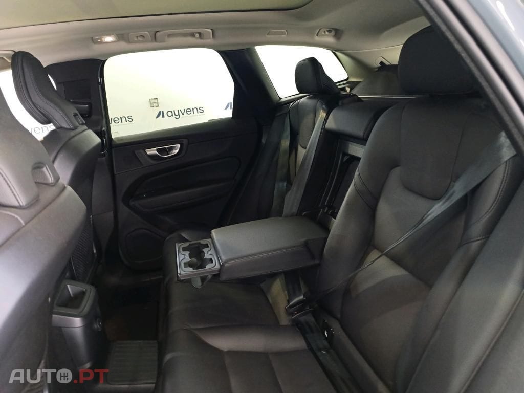 Volvo XC60 2.0 T6 PHEV Plus Bright AWD