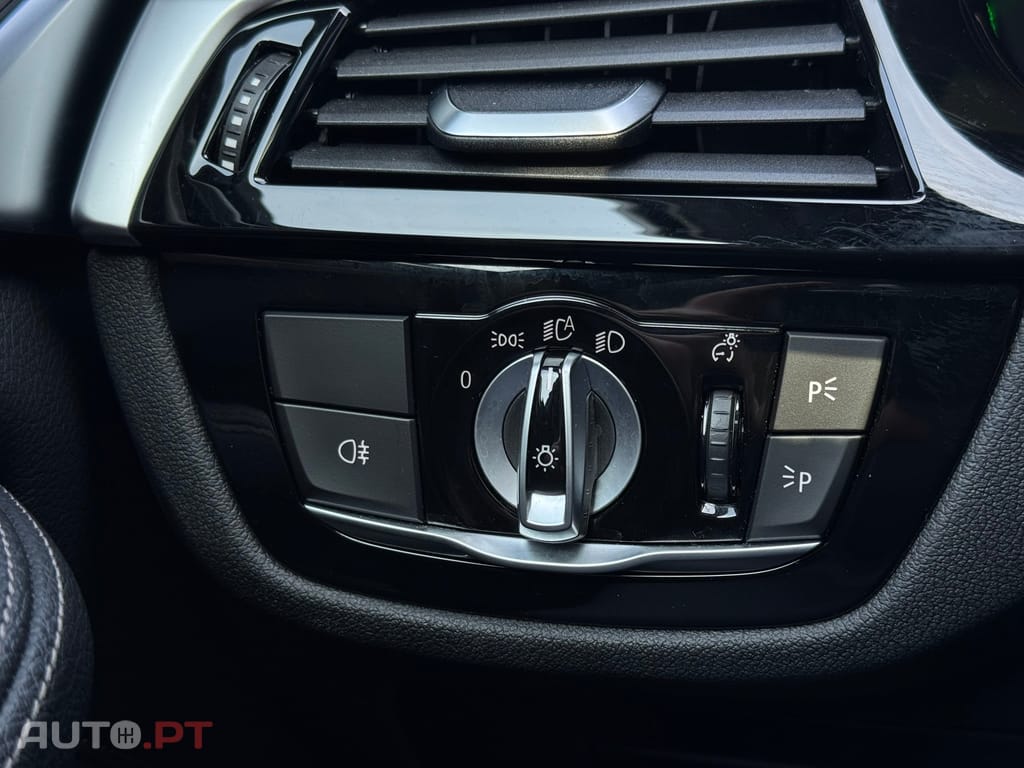 BMW 530 e Pack Desportivo M