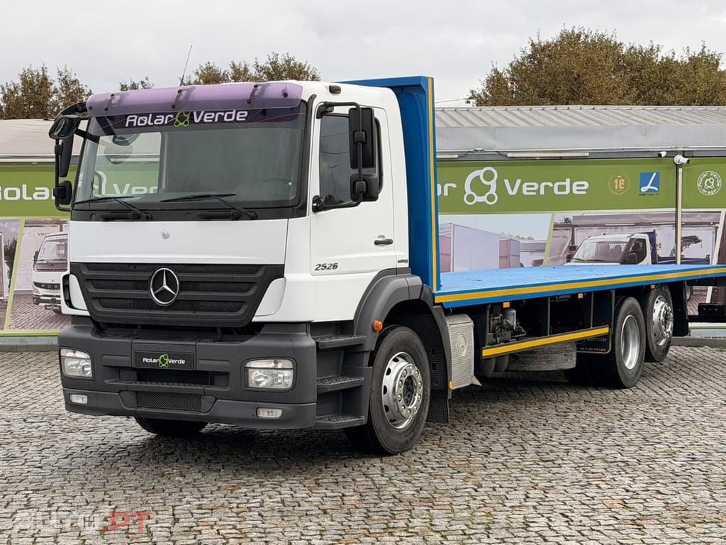 Mercedes-Benz 280 ESTRADO DE 8700 mm