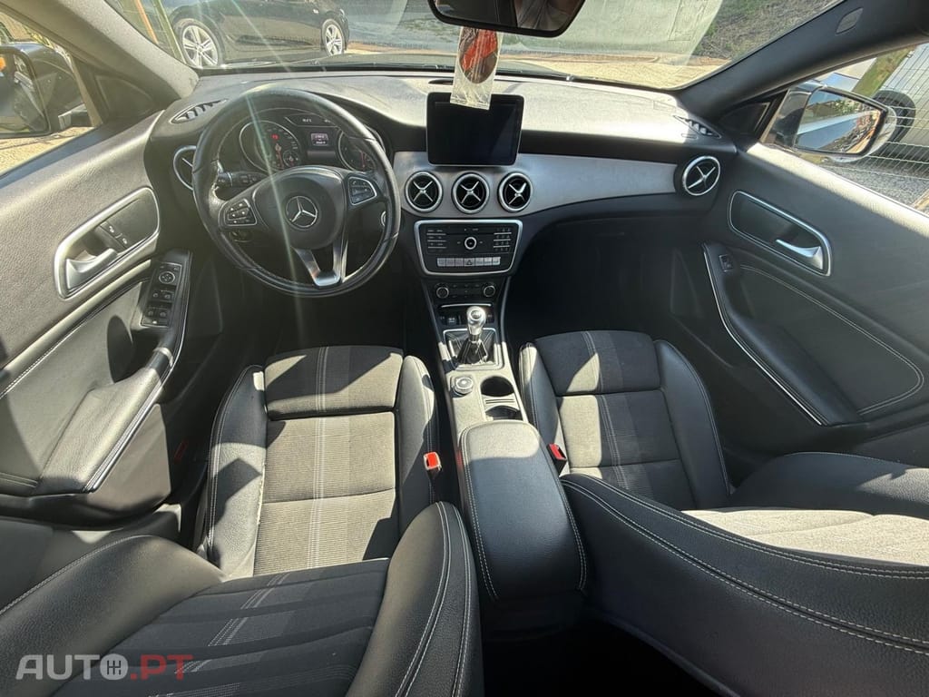 Mercedes-Benz CLA 200 d Shooting Brake
