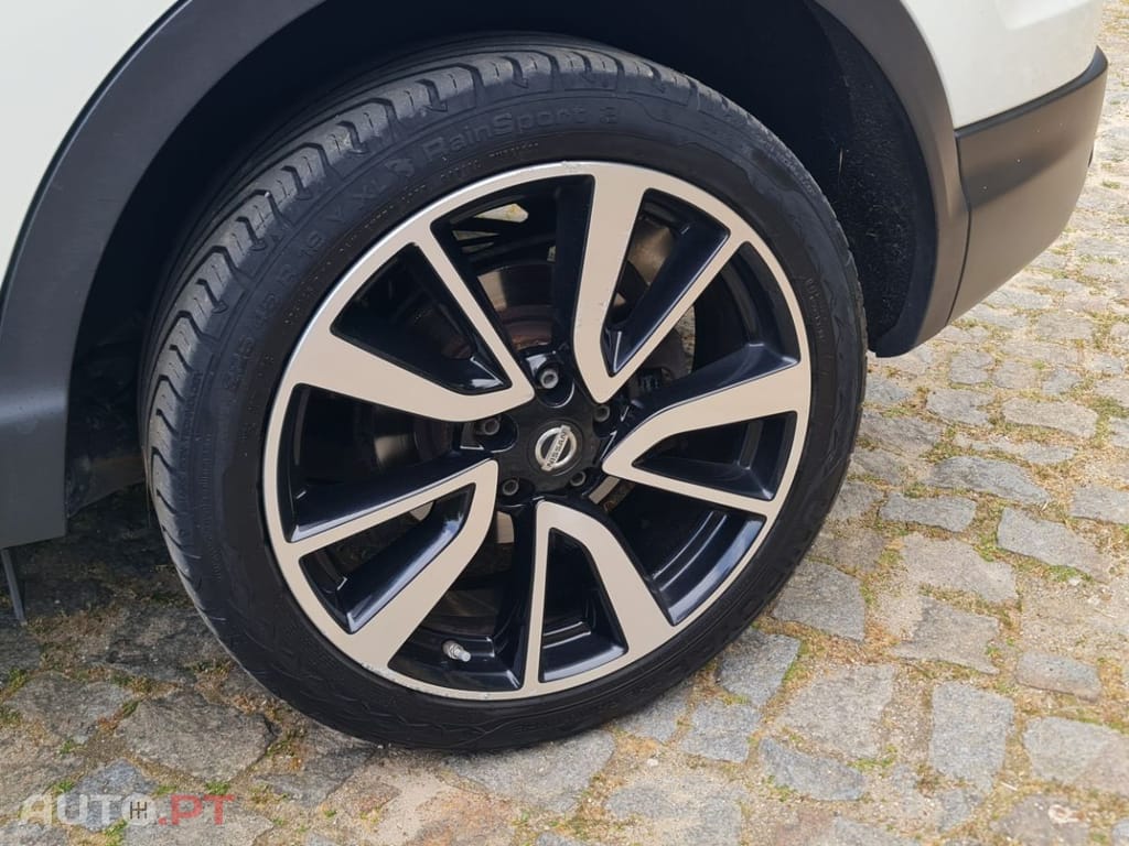 Nissan Qashqai 1.5 dCi Tekna 19 Pele