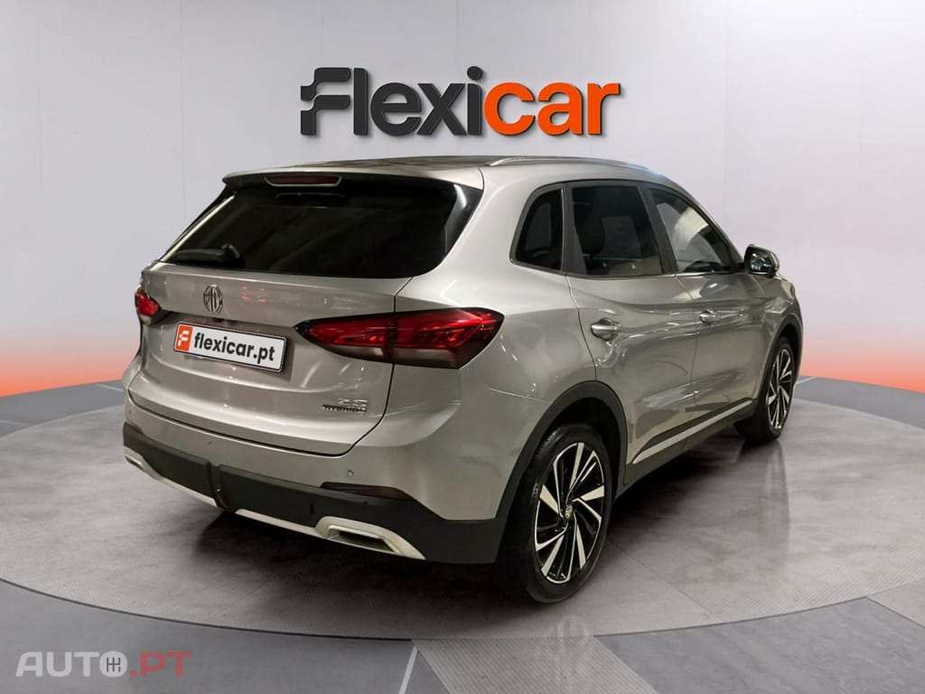 MG ZS 1.5 Hybrid+ Luxury