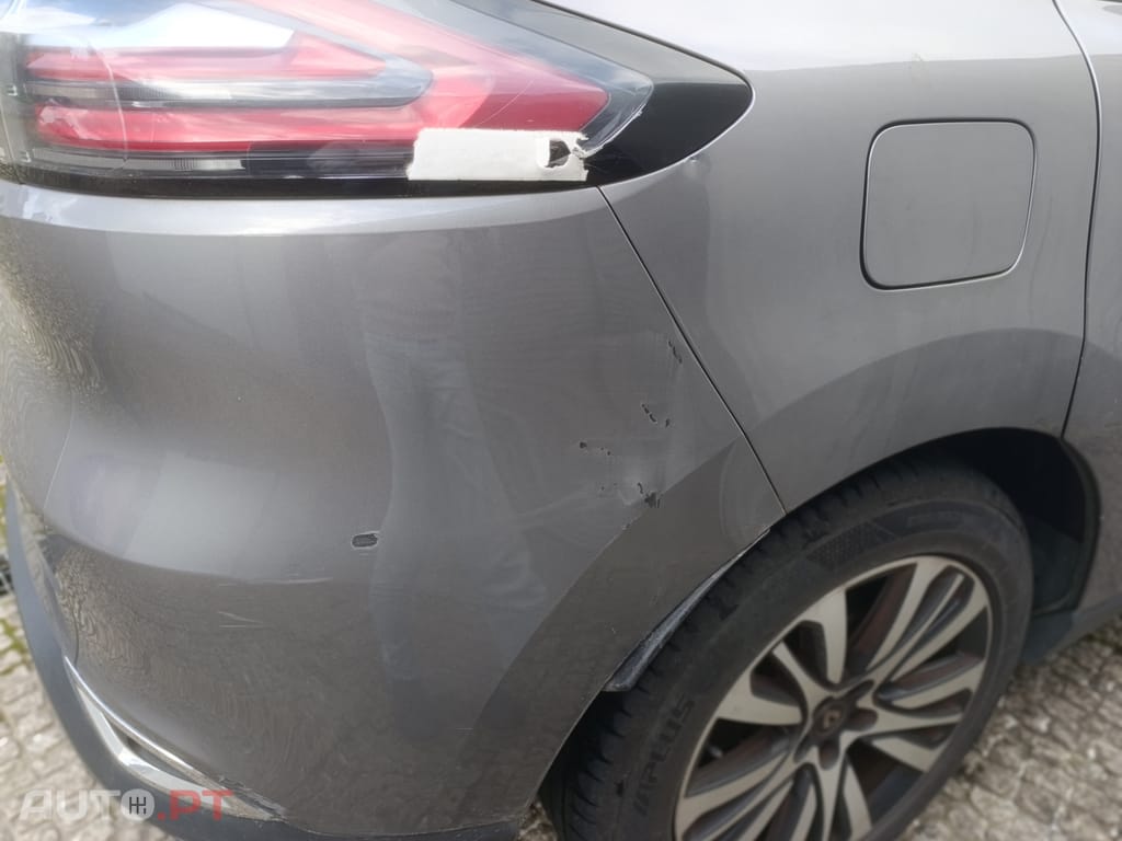 Renault Espace Initial Paris