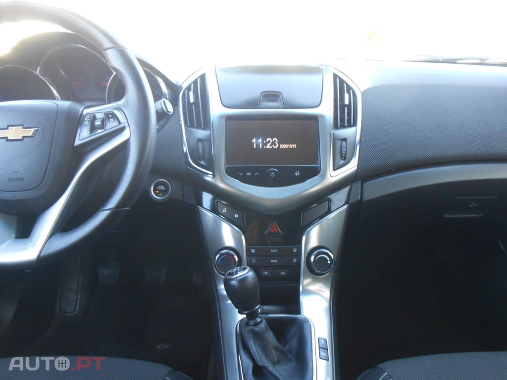 Chevrolet Cruze SW 1.7 VCDI LT