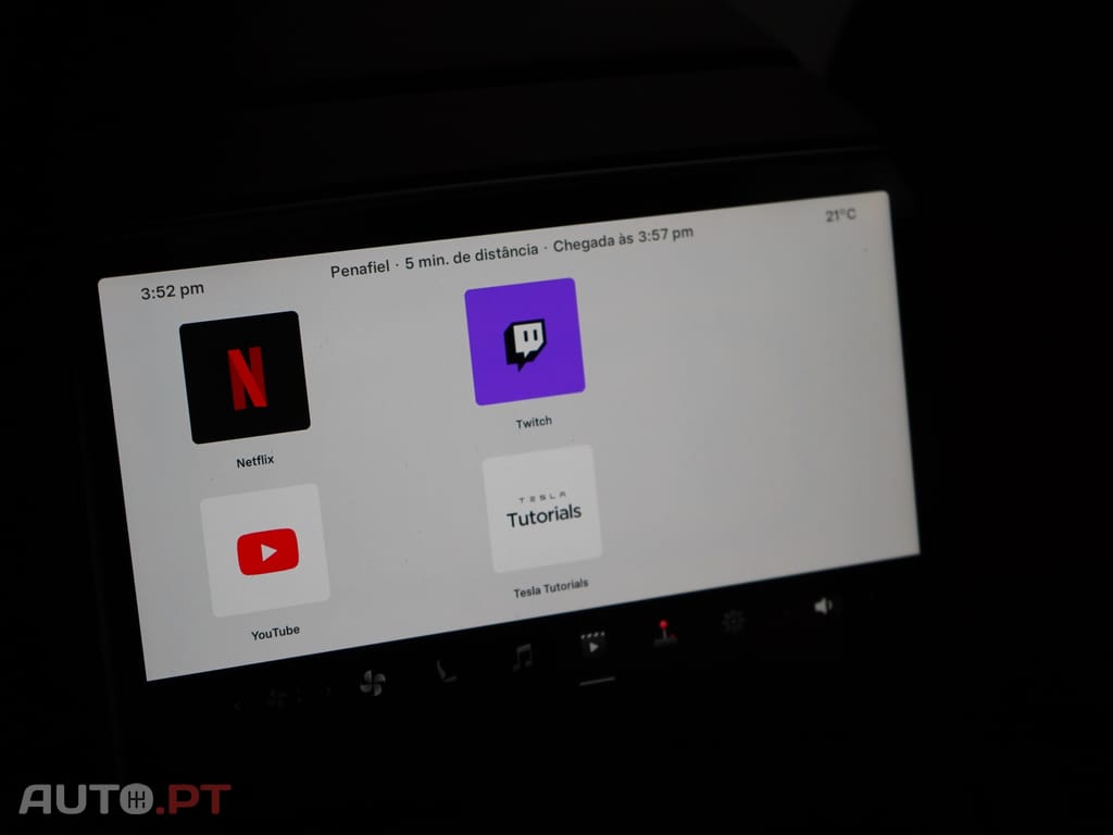 Tesla Model 3 Tração Traseira