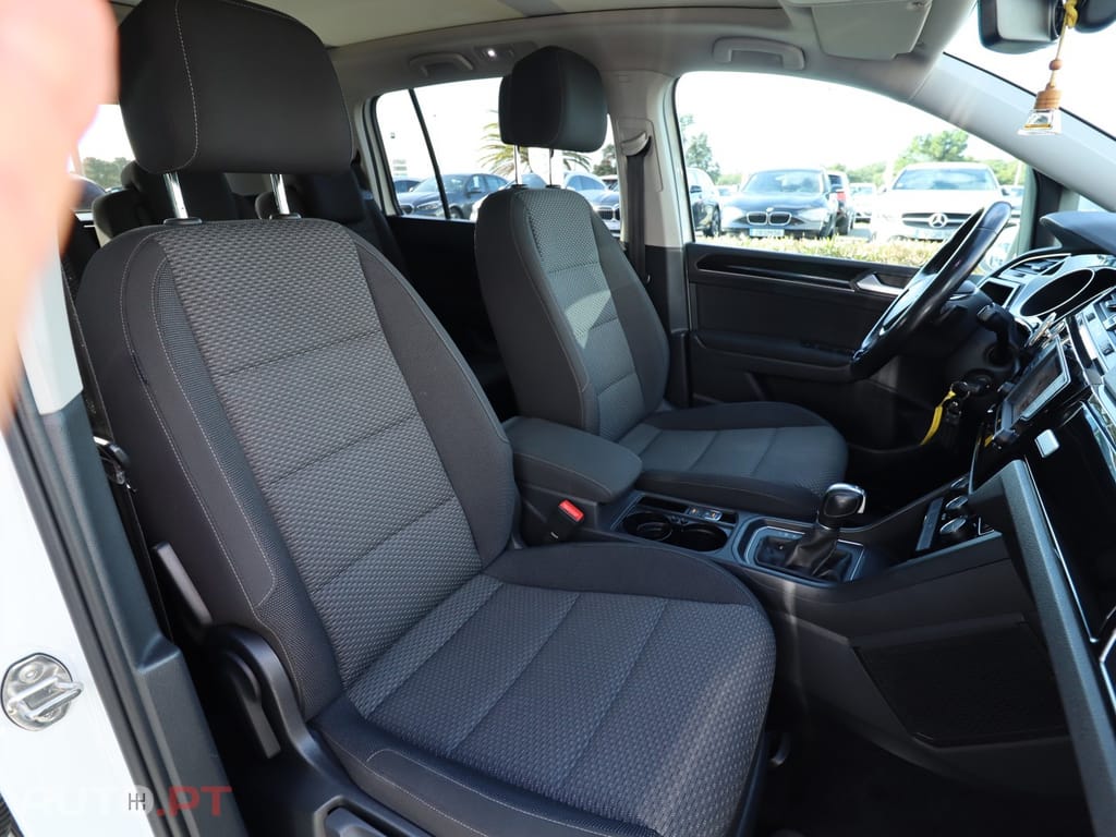 Volkswagen Touran R Line DSG