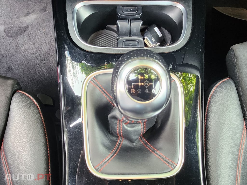 Mercedes-Benz A 180 d AMG Line