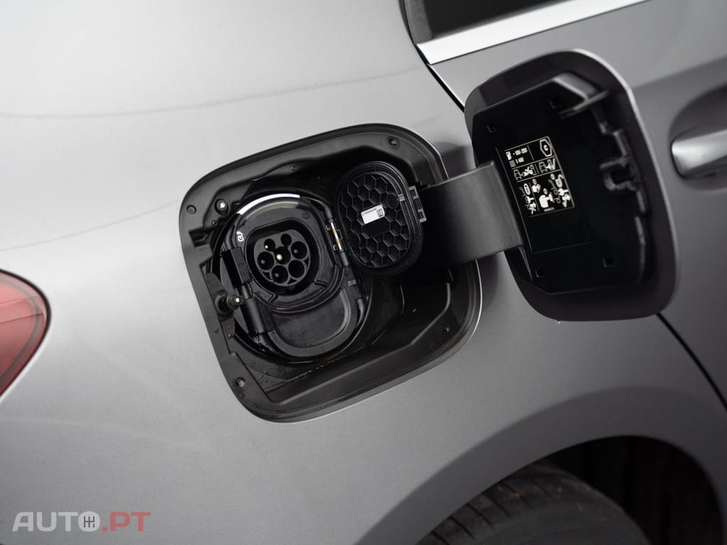 Mercedes-Benz A 250 e Style Plus