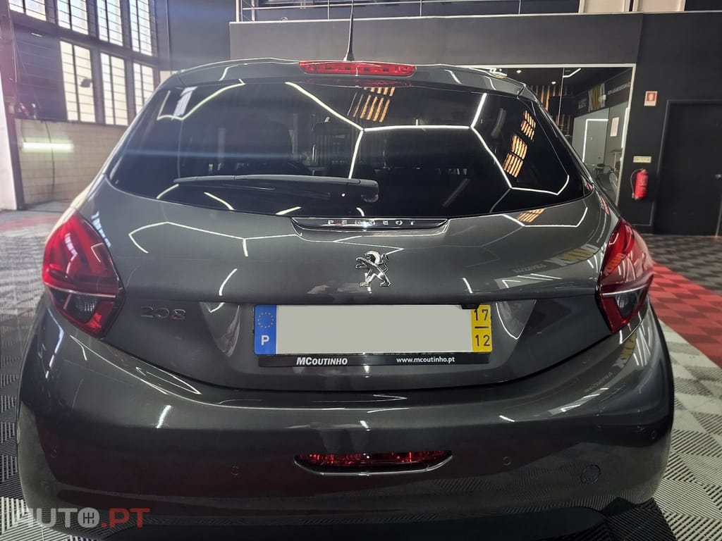 Peugeot 208 1.2 STYLE