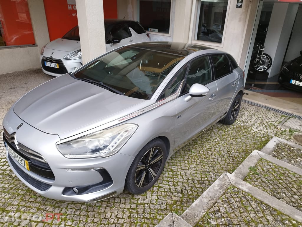 Citroen DS5 2.0 HDi Hybrid4 So Chic CMP6
