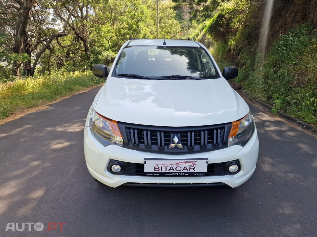 Mitsubishi L200 2.3 DI-D CD Invite 2WD