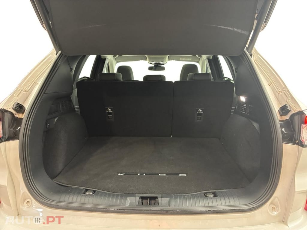 Ford Kuga 2.5 FHEV Vignale