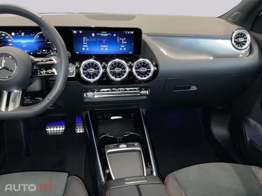 Mercedes-Benz GLA 250 I.V.A DEDUTIVEL e AMG Pack NIGHT