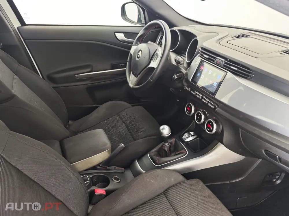 Alfa Romeo Giulietta 1.6 JTDM Veloce