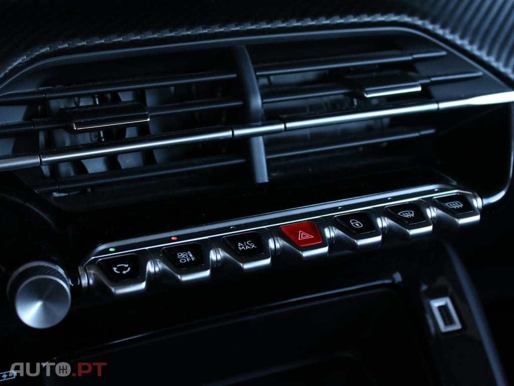 Peugeot E-208 50 kWh Active Pack