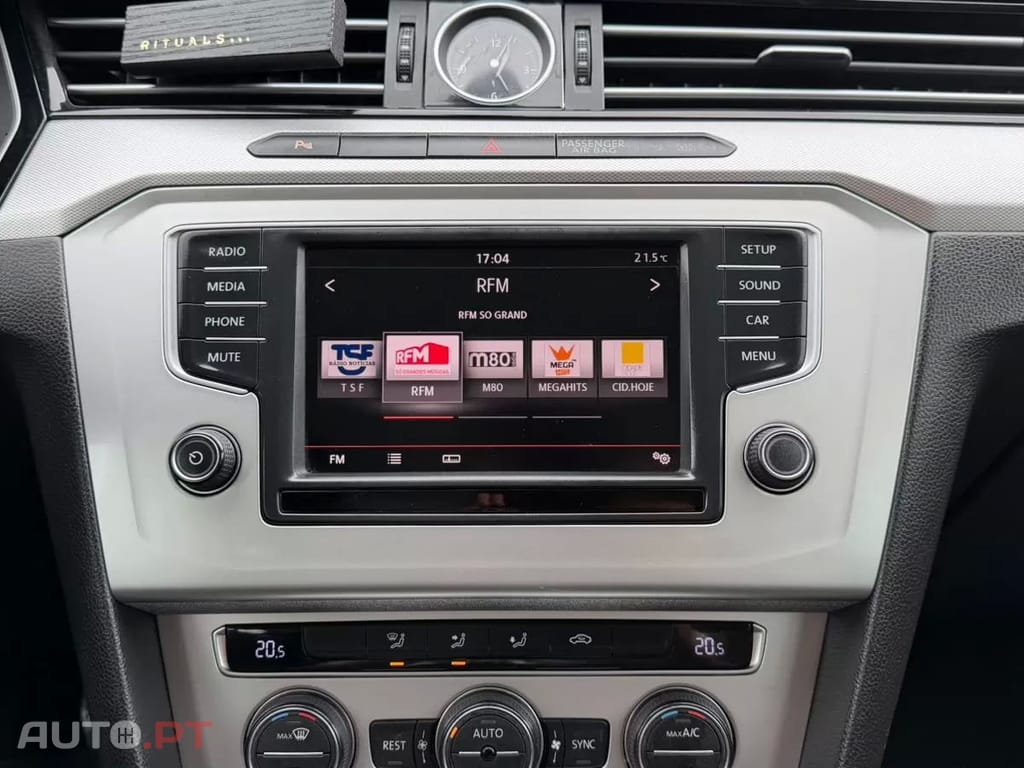Volkswagen Passat Variant 1.6 TDI Confortline — fotografia 20