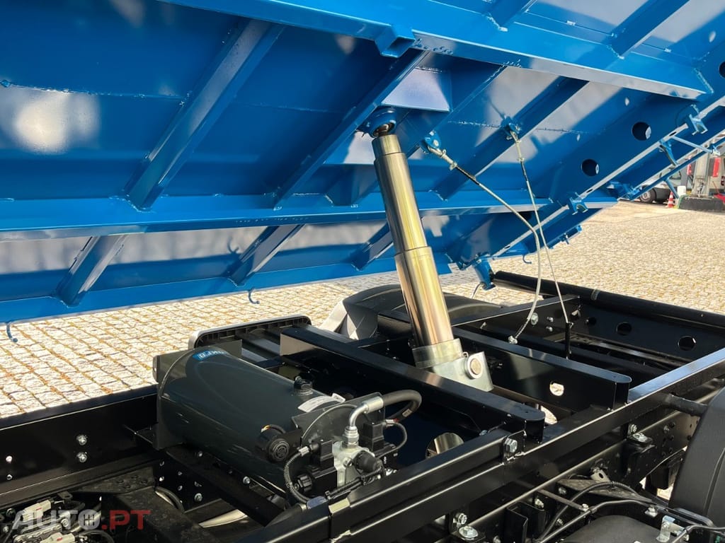 Mitsubishi Canter 6 S 15  LIGEIRA BASCULA TRILATERAL
