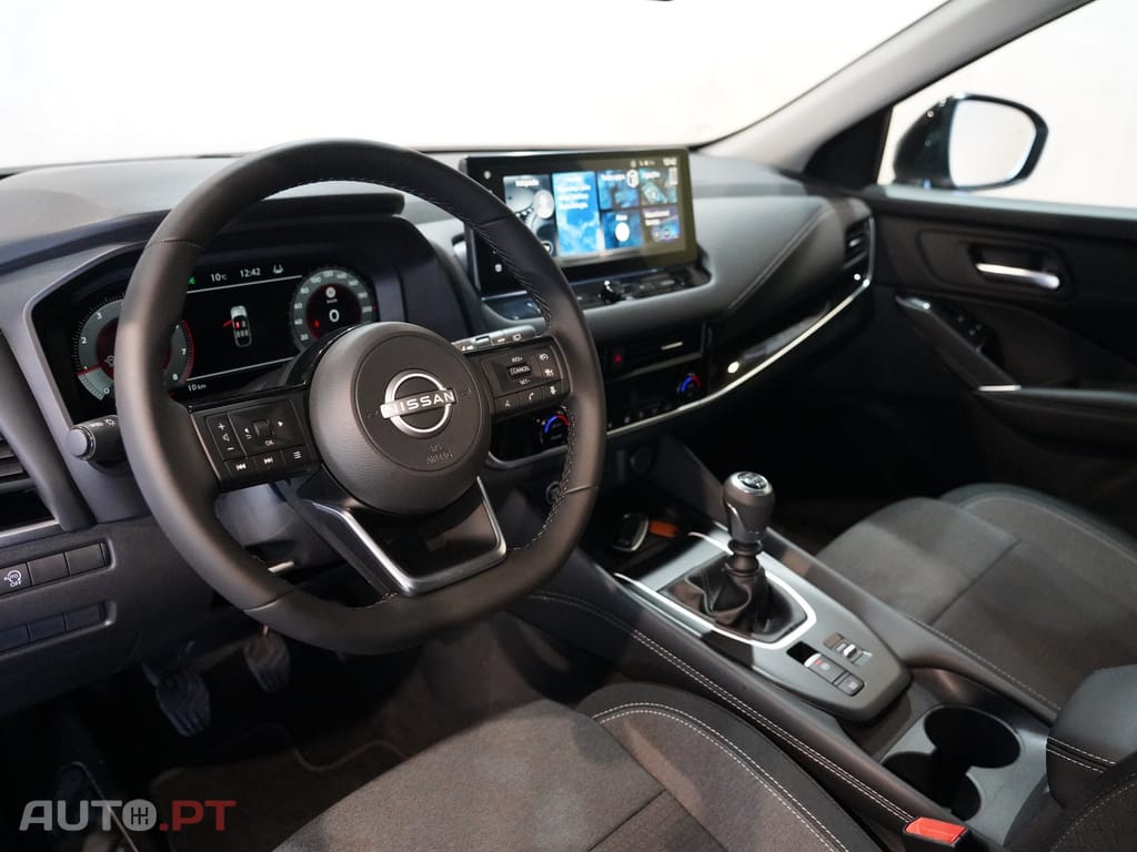 Nissan Qashqai 1.3 DIG-T N-Connecta LED+TT+SKY