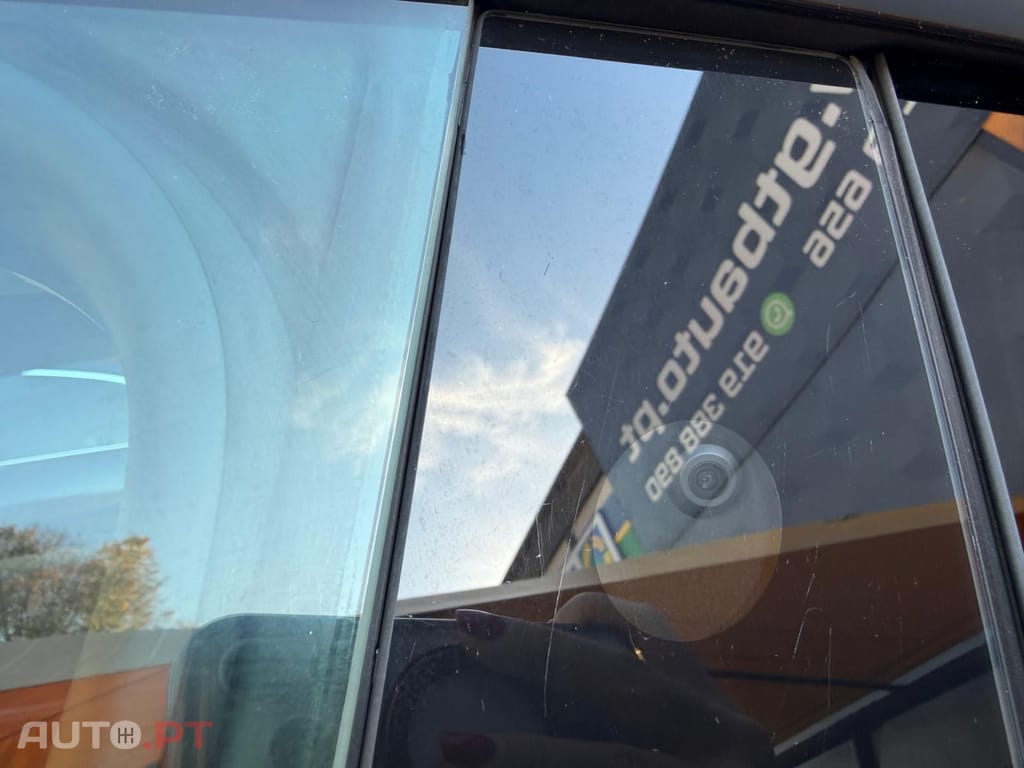 Tesla Model Y I.V.A DEDUTÍVEL 