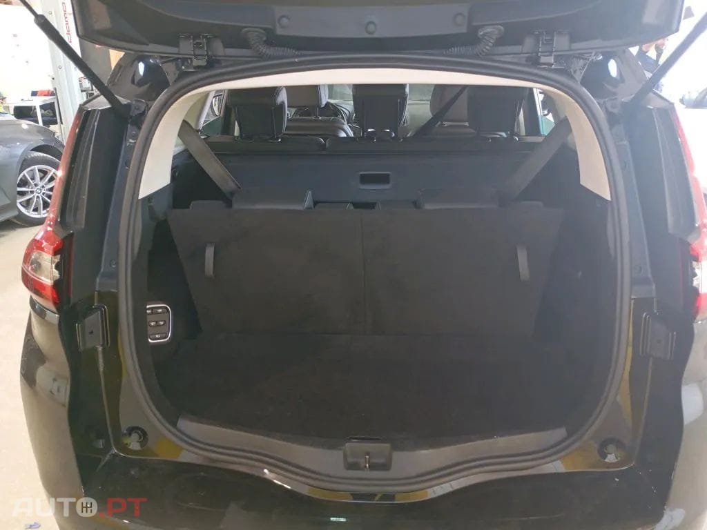 Renault Grand Scénic 1.3 TCe Bose Edition EDC