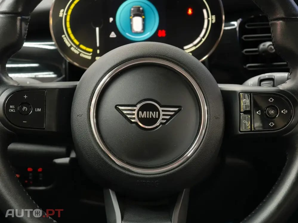 MINI Cooper Cooper SE