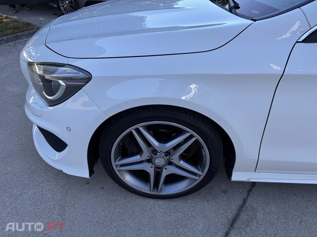 Mercedes-Benz CLA 180 AMG Line