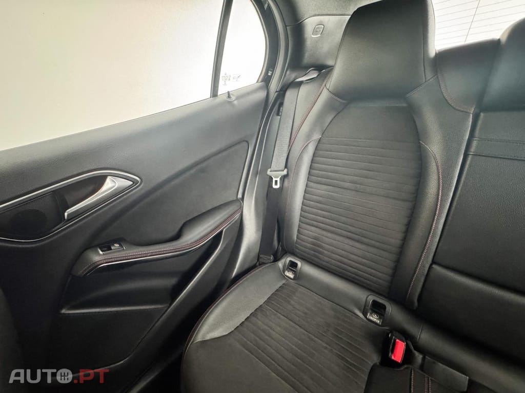 Mercedes-Benz GLA 180 AMG Line Aut.