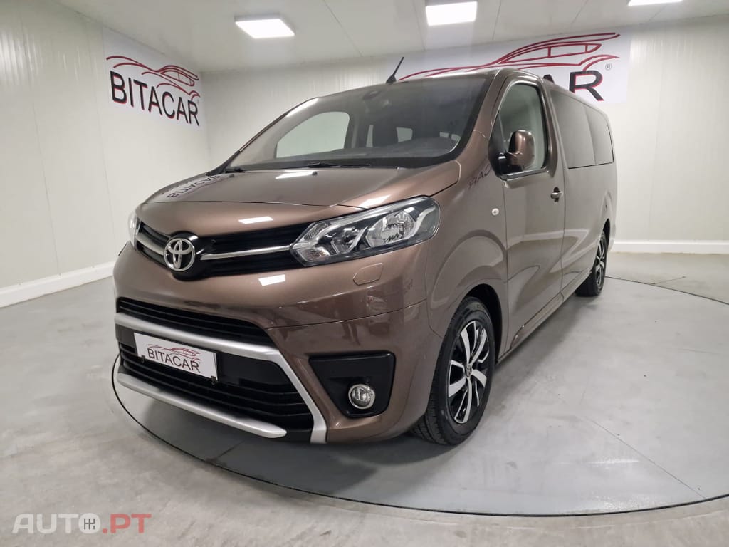 Toyota Proace Verso COMBI 1.6 D-4D L2 GPS 9 LUGARES