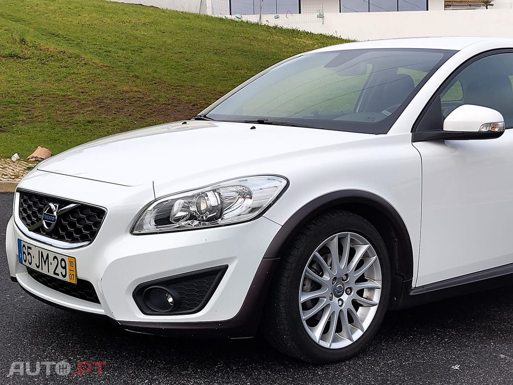 Volvo C30 1.6 D Drive 99g Momentum Start/Stop