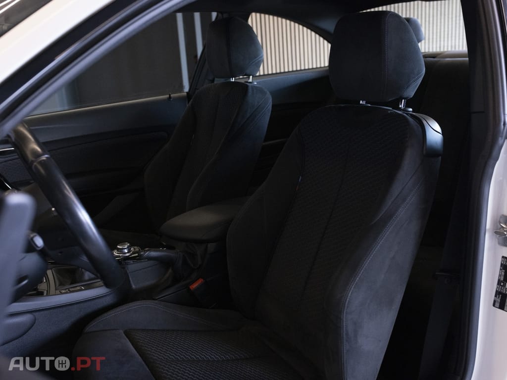 BMW 218 i Coupe Pack M