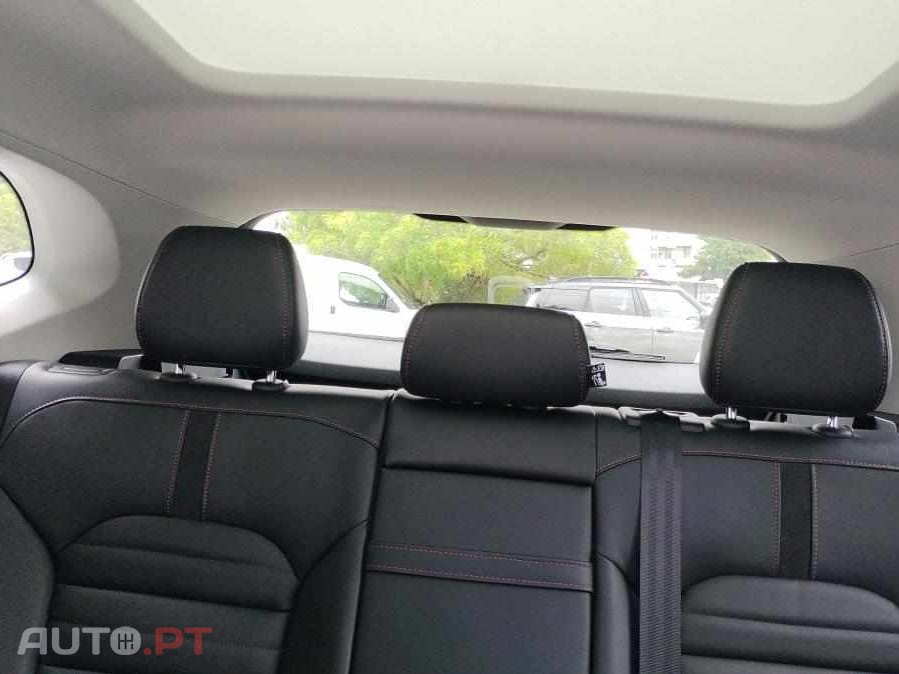 MG EHS Luxury Híbrido Plug-in