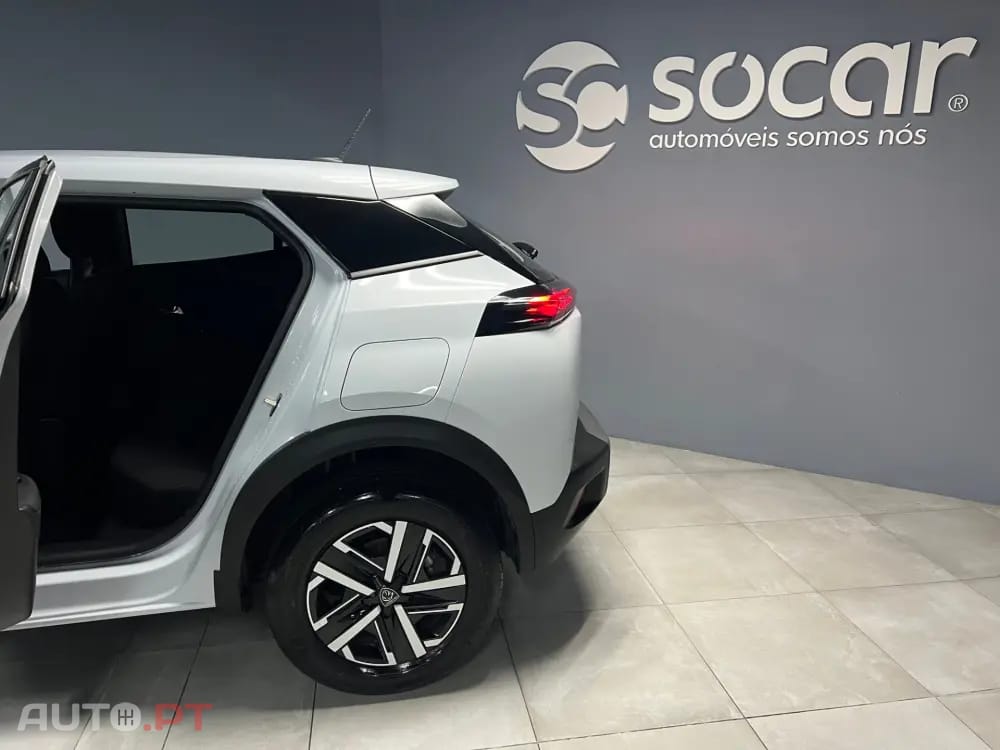 Peugeot 2008 1.2 PureTech Active Pack