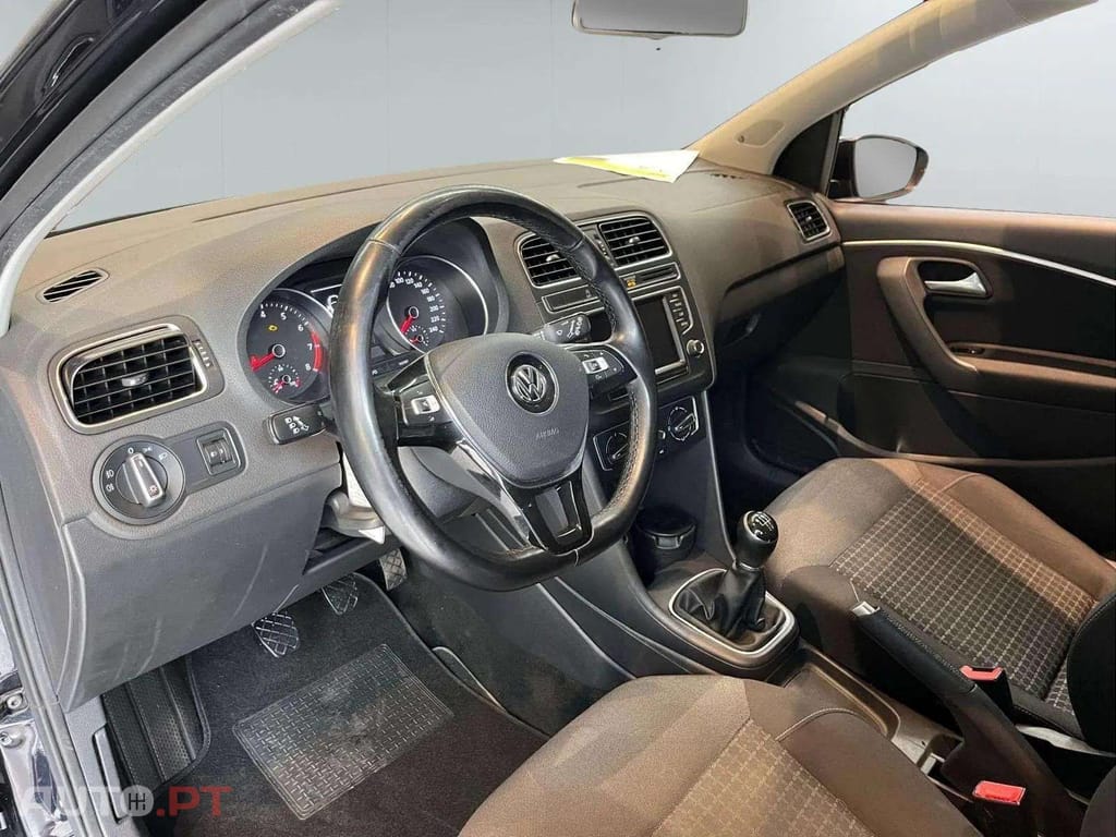 Volkswagen Polo 1.2 Tsi R-LINE